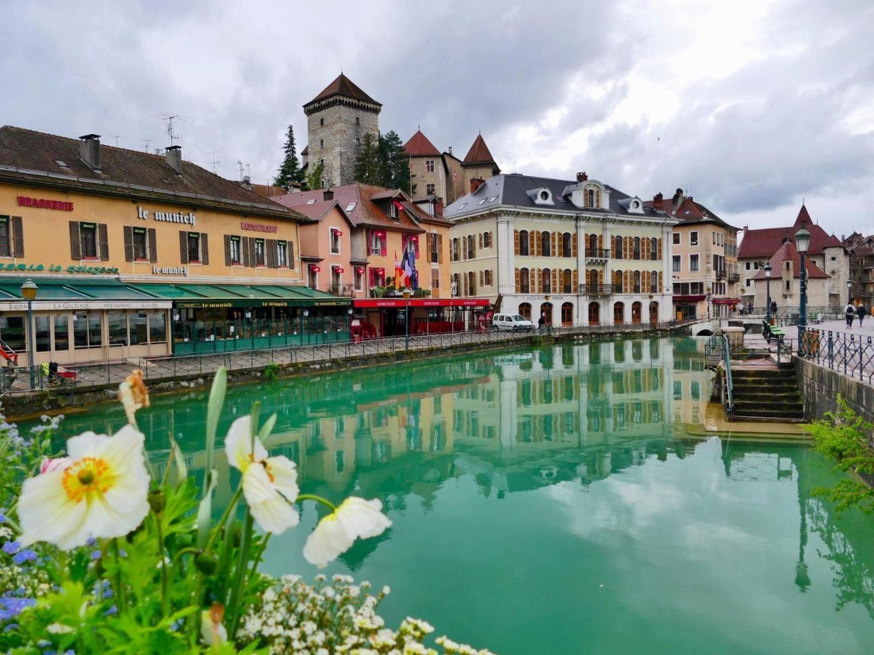 Refuge Centre Ville Avec Parking Annecy Buitenkant foto